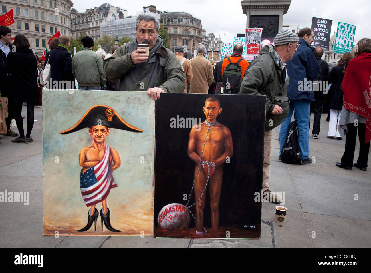 Protest im Zentrum von London anlässlich 10 Jahre des Konflikts in Afghanistan durch das aufhören der Kriegskoalition organisiert. Stockfoto