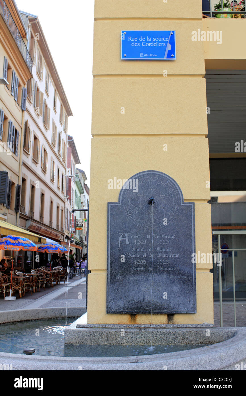 Évian-Les-Bains am Genfersee in Haute-Savoie-Abteilung der Region Rhône-Alpes im Südosten Frankreichs. Stockfoto
