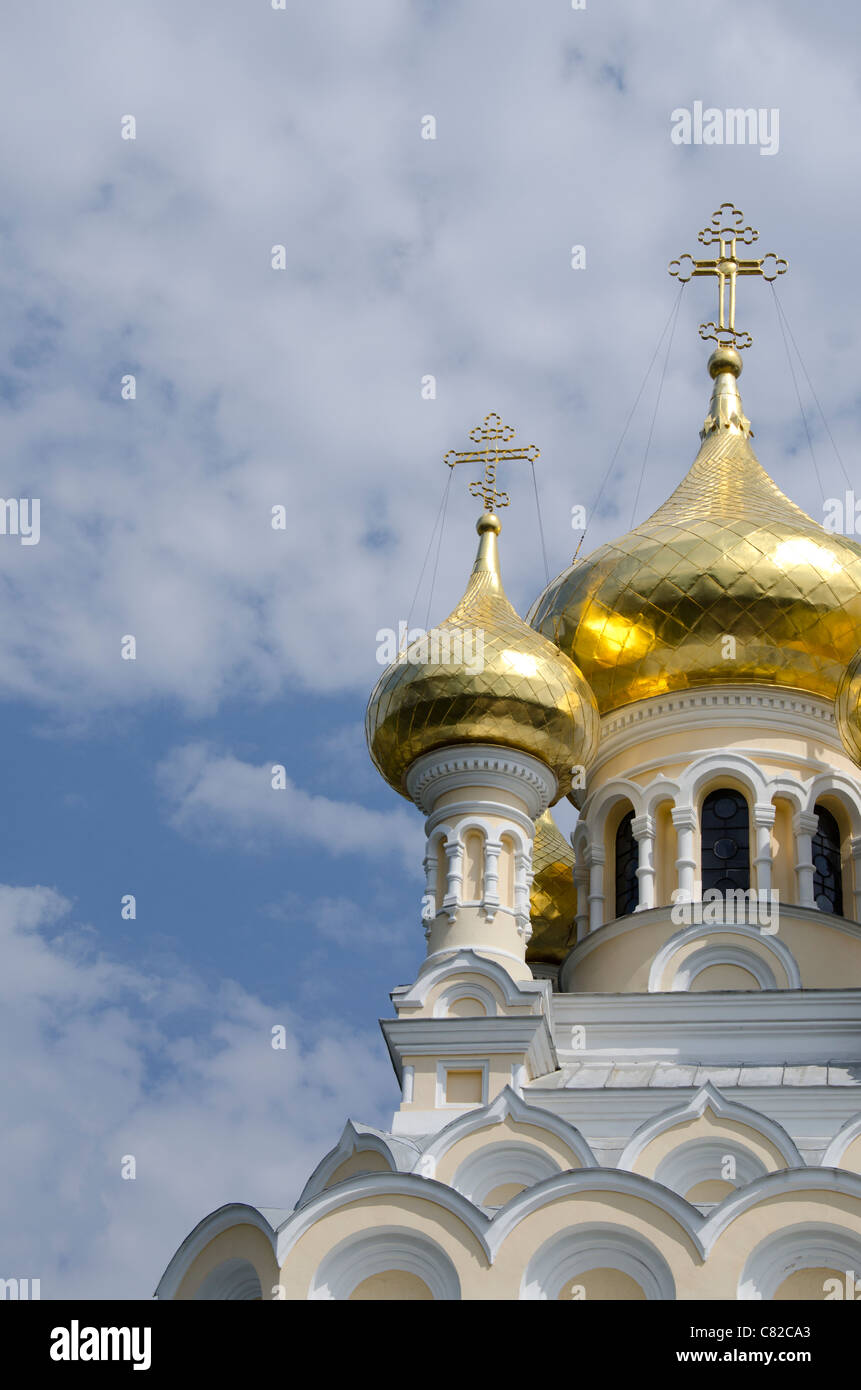 Ukraine, Yalta. Exterieur des Heiligen Alexander Nevsky Cathedral, typisch russischen Architektur, c. 1902. Stockfoto