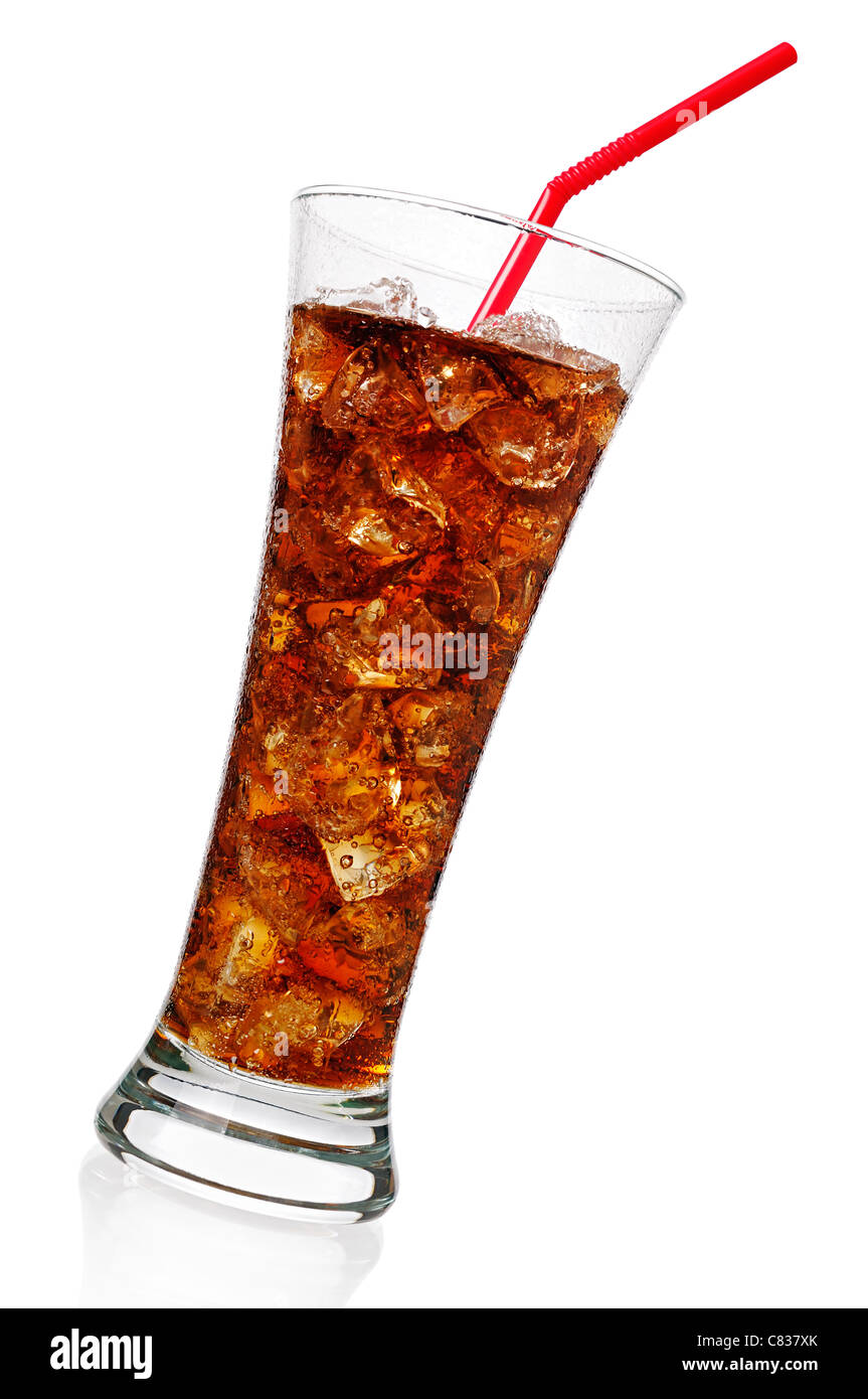 Glas Cola mit Eis, ausschneiden. Stockfoto