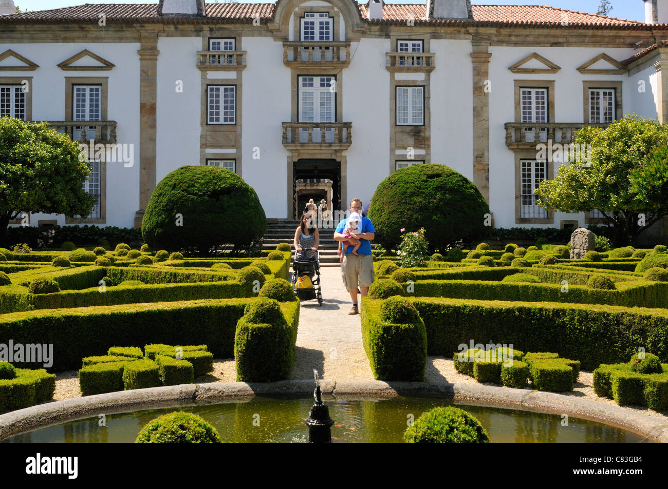 Mateus Barockpalast mit schönen Box Hecken, Villa Real Portugal Stockfoto