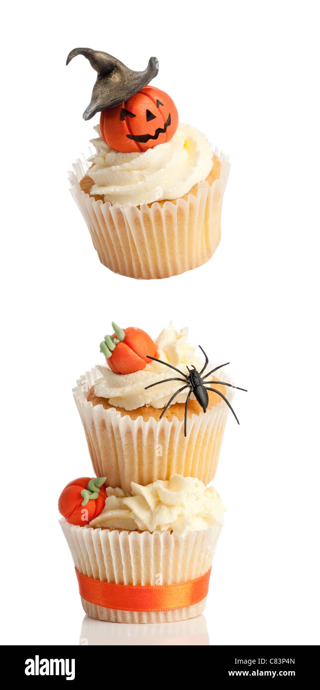 Halloween Cupcakes dekoriert mit Kürbissen, top-schwimmend Stockfoto
