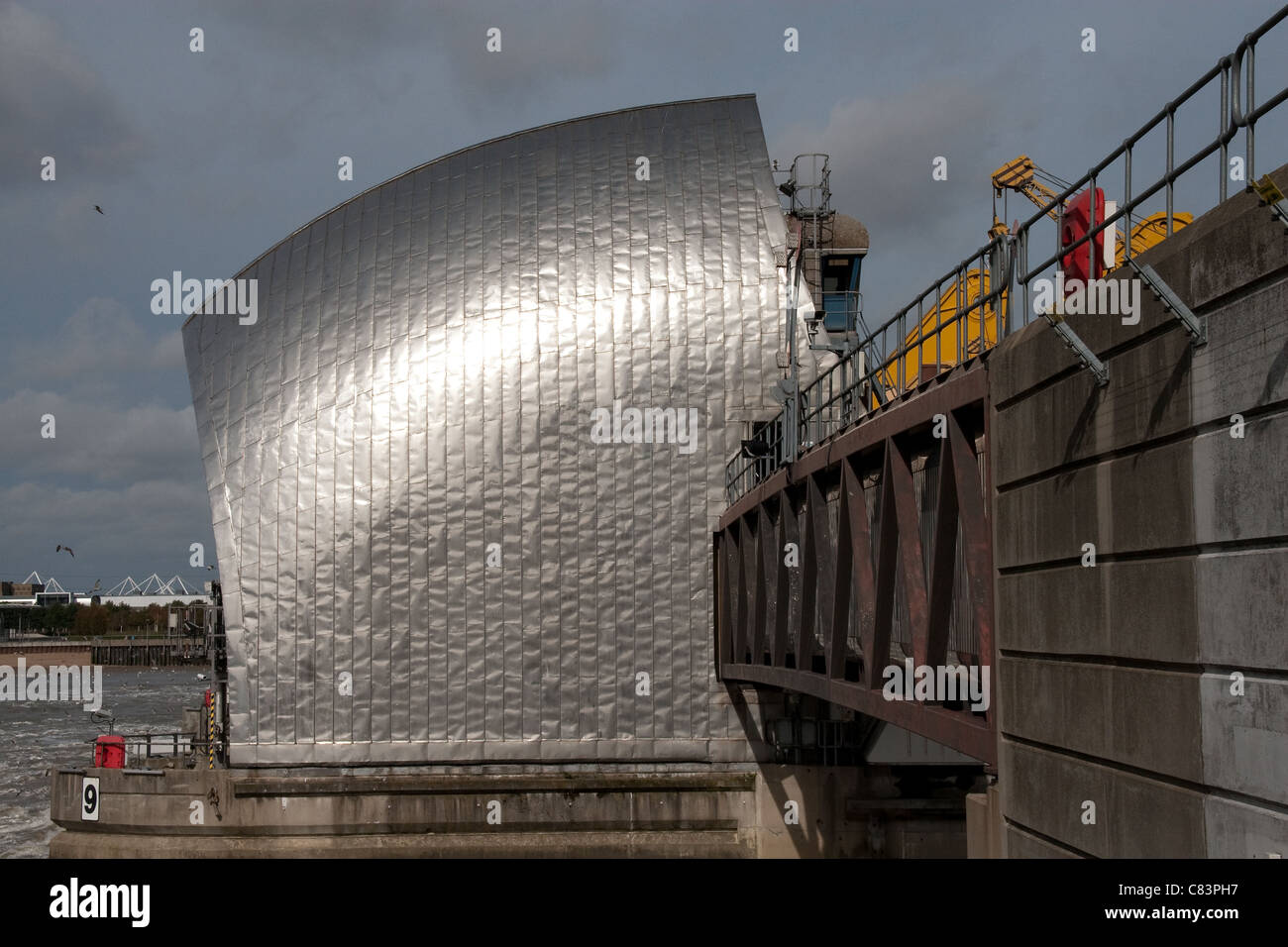 Thames Barrier jährliche Prüfung der Flut Verteidigungsminister gates Stockfoto