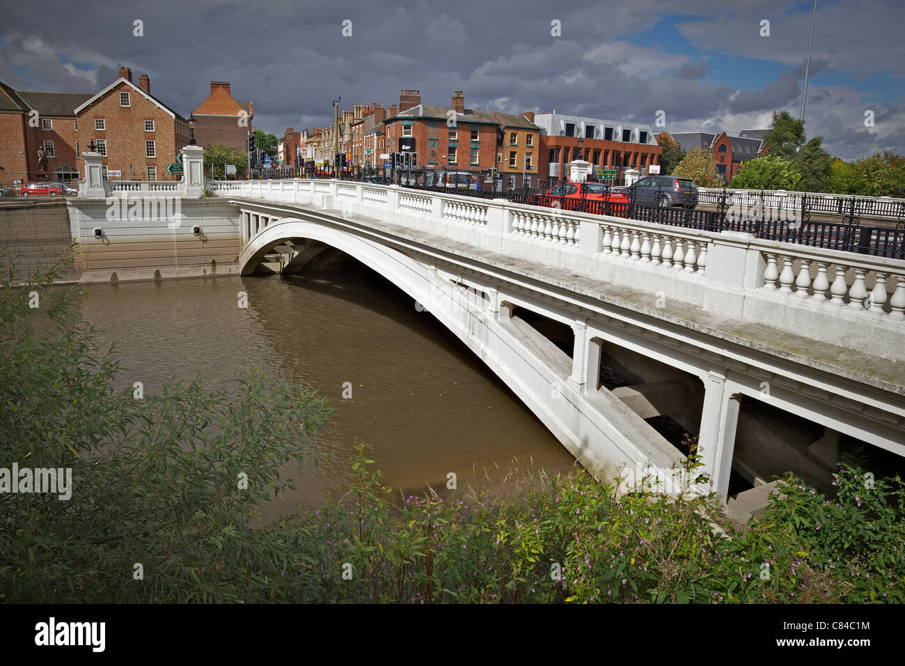 Die Brücke über den Fluss Mersey an Brücke Fuß in Warrington. Stockfoto