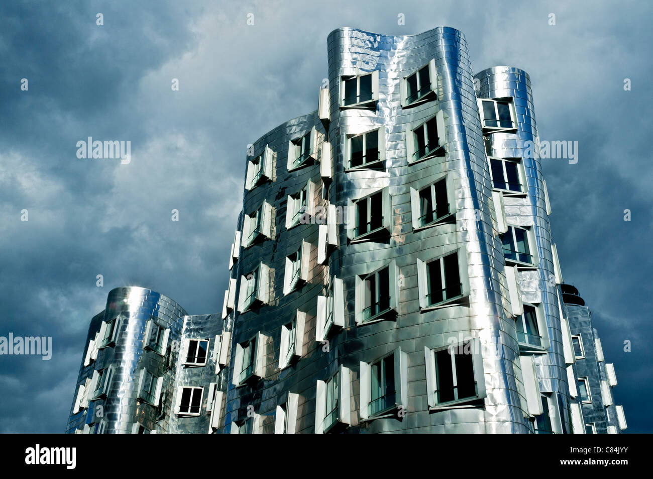 Das Gebäude Neuer Zollhof im Medienhafen, Düsseldorf, Deutschland Architekt Frank Gehry Stockfoto