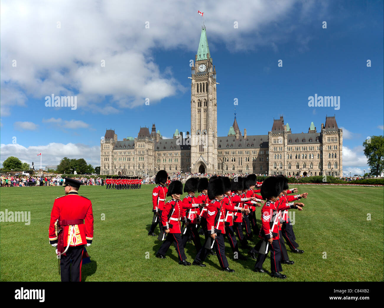 Ottawa, Parliament Hill und Morgen feiern Stockfoto