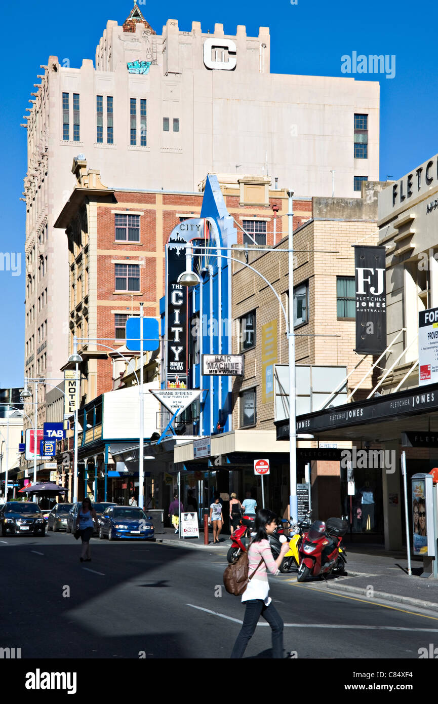 Das ehemalige Colonial Mutual Life Building und anderen Geschäften und Geschäftsräume Hindley Street Adelaide South Australia Stockfoto