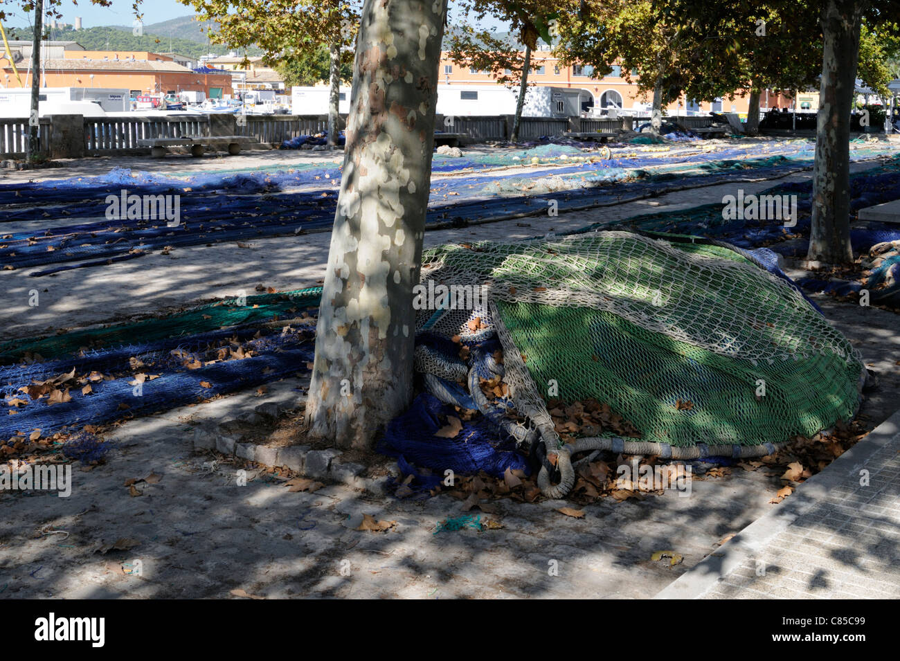 Trocknende Fischernetze, Palma, Mallorca, Spanien, Europa. | Trocknung von Fischen Netze, Palma, Mallorca, Spanien, Europa. Stockfoto