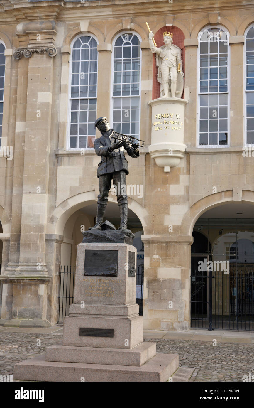 Statue von Rollen in Agincourt Square, Monmouth Rolls-Royce Autos Stockfoto