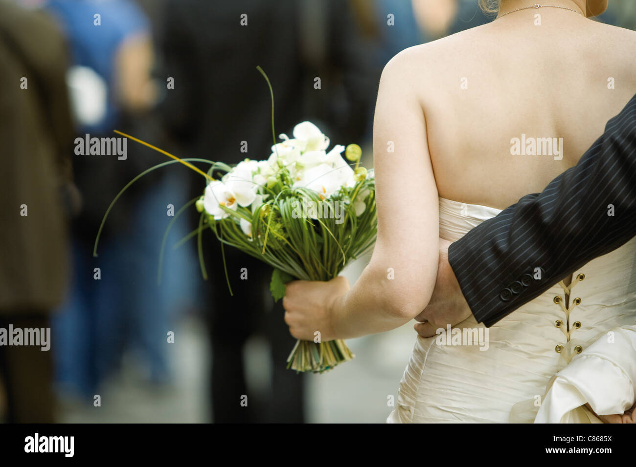 Braut und Bräutigam, beschnitten Rückansicht Stockfoto