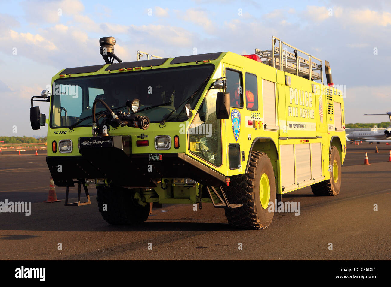 Oshkosh Striker Feuerwehrauto Stockfoto