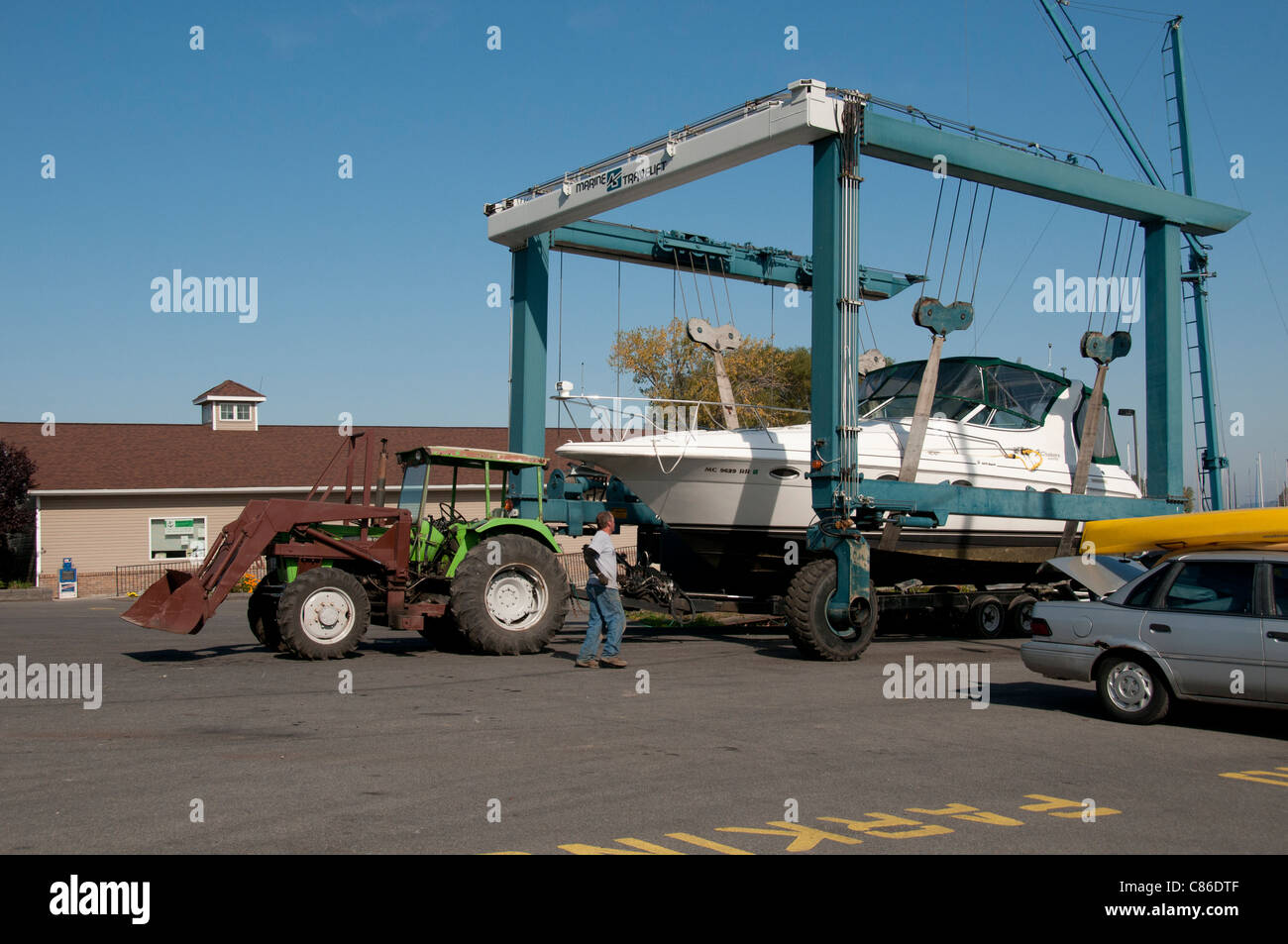 Verschieben Sie Boot Dock zu trocknen. Stockfoto