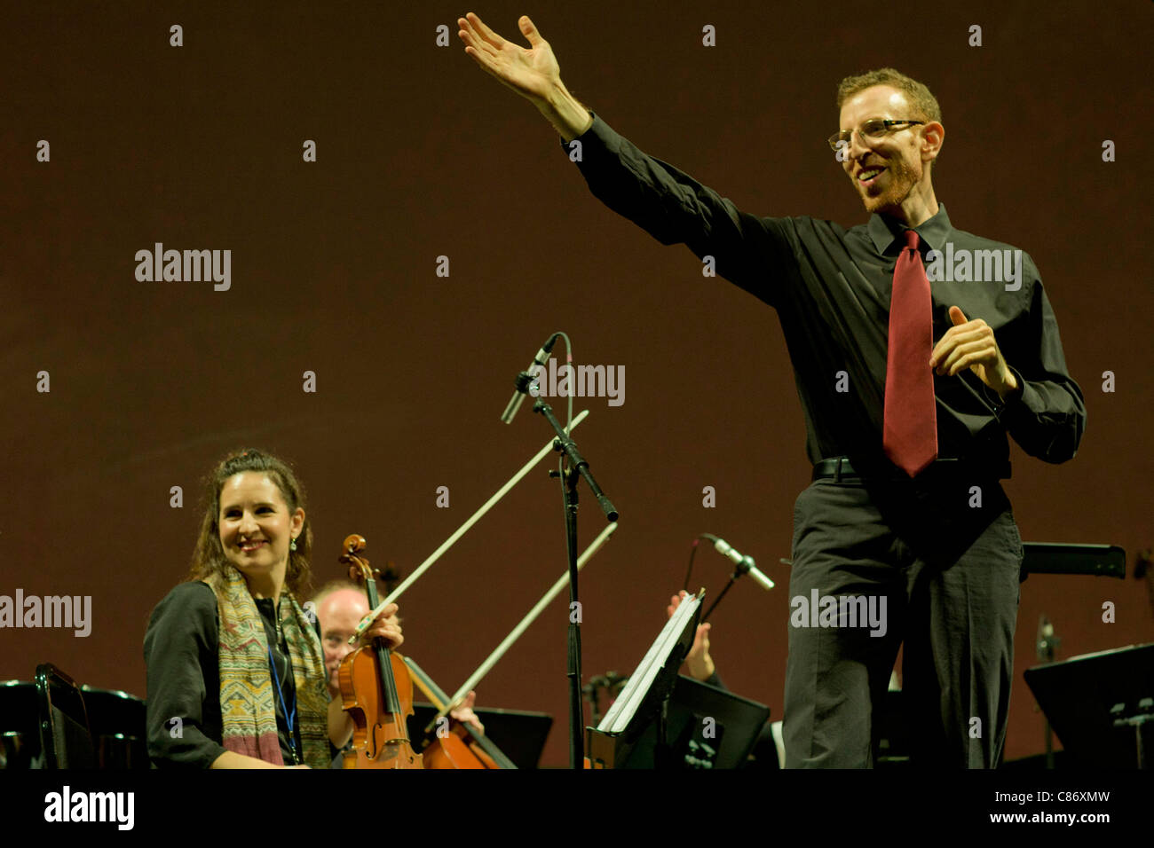 Brooklyn Philharmonic unter der Leitung von Alan Pierson Stockfoto