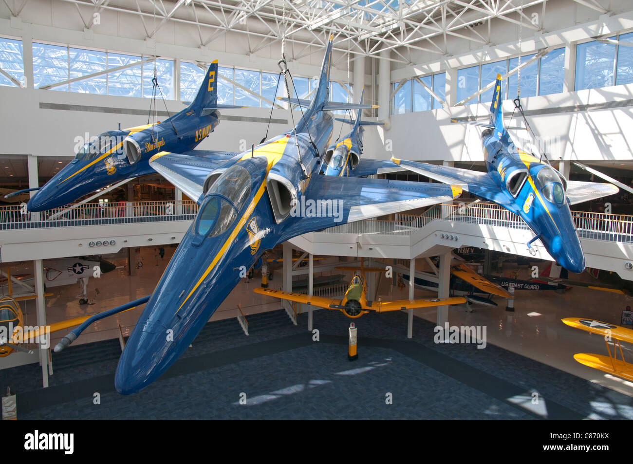 Florida, Pensacola, National Museum of Naval Aviation, A-4E Skyhawks der Blue Angels Flight Demonstration Squadron Stockfoto