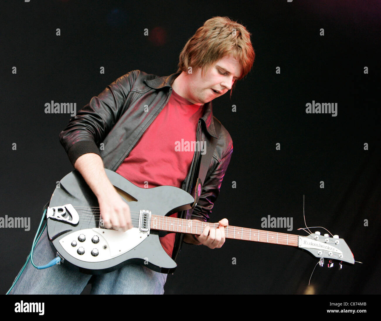 Ryan Wilson (Gitarre) The Pigeon Detectives Tennents lebenswichtig 06 Belfast in Nordirland. Stockfoto