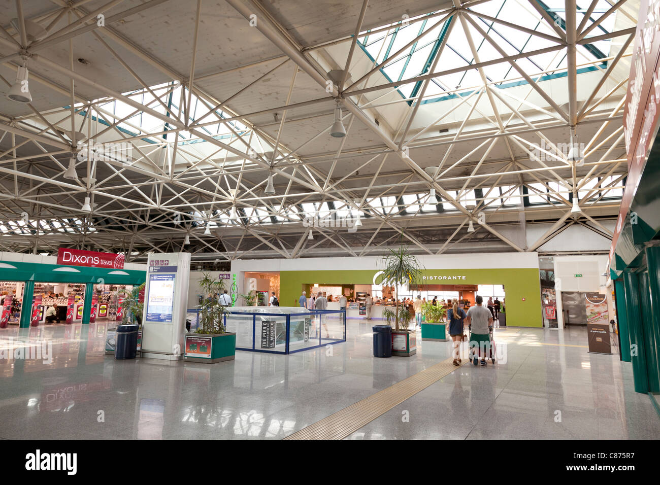 Rom Fiumicino Leonardo da Vinci Flughafen terminal 3 Innenraum Stockfoto