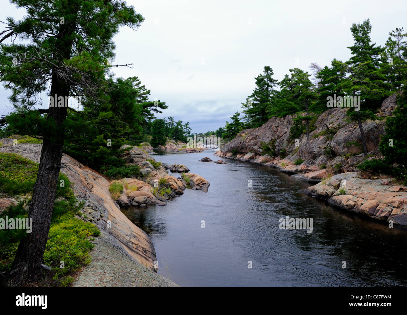 Die schlechte Flussgebiet von Georgian Bay ist berühmt für es gute Angelmöglichkeiten und spektakuläre Landschaften.  Es ist nur mit Boot erreichbar Stockfoto