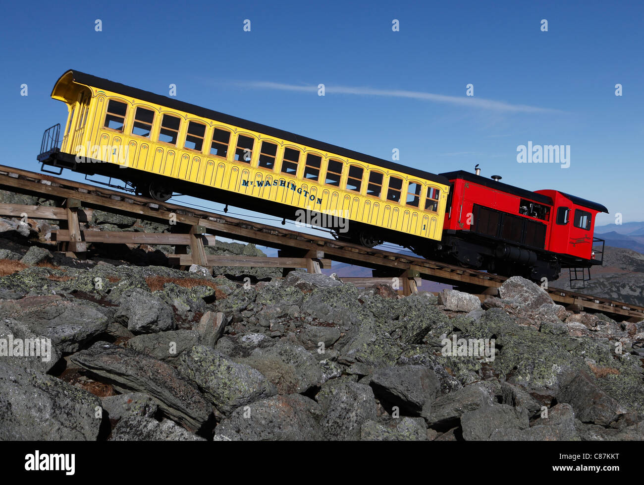 Die Mount Washington Cog Railway nähert sich den Gipfel im White Mountain National Forest, New Hampshire Stockfoto