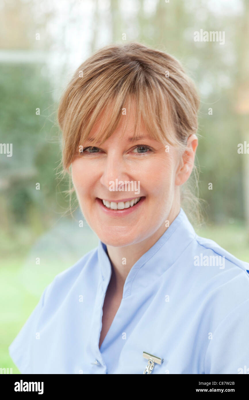 Porträt eines Gesundheit und Schönheit Therapeuten, UK Stockfoto