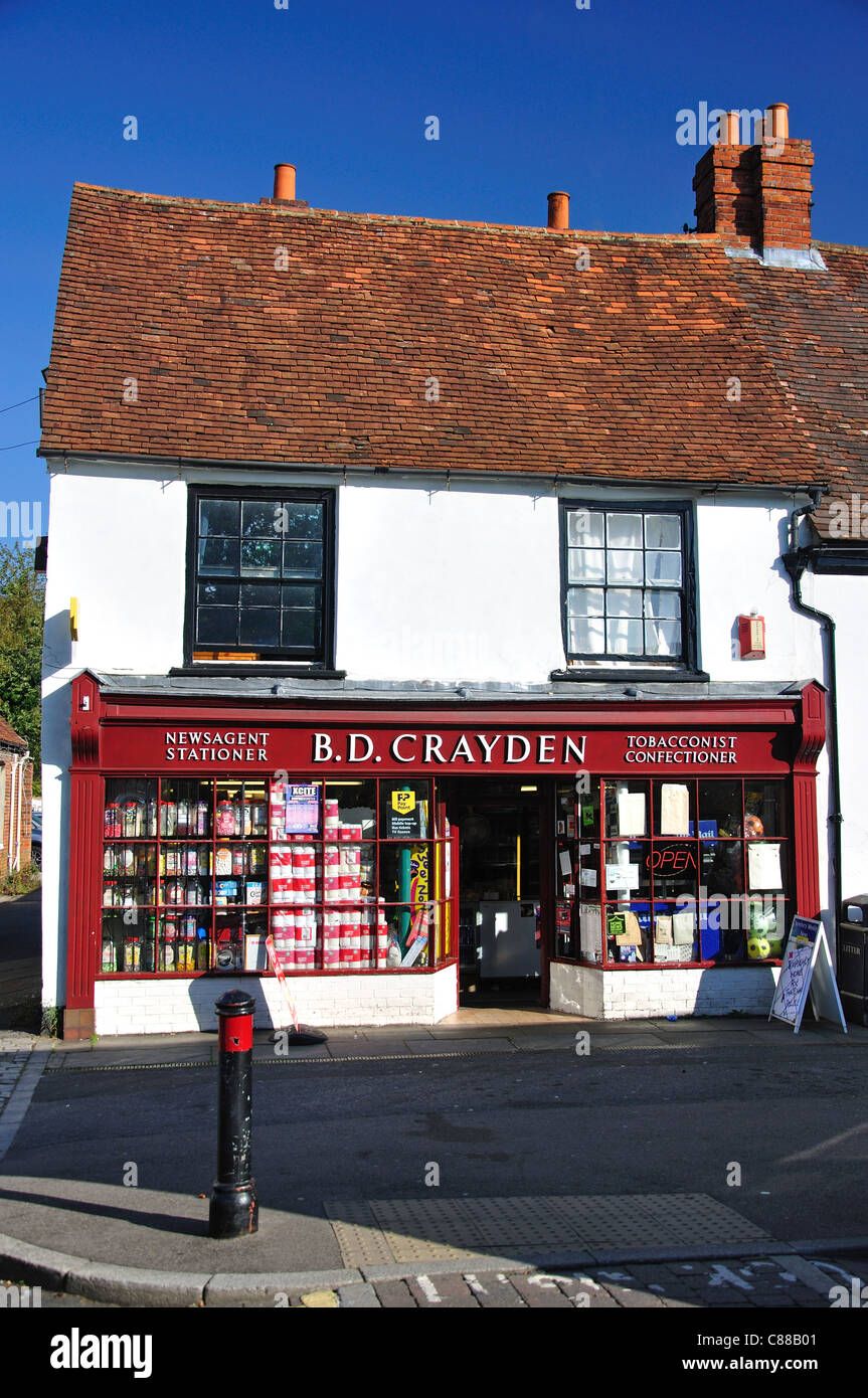 B.D.Crayden, traditionelle General Store, The Broadway, Thatcham, Berkshire, England, Vereinigtes Königreich Stockfoto