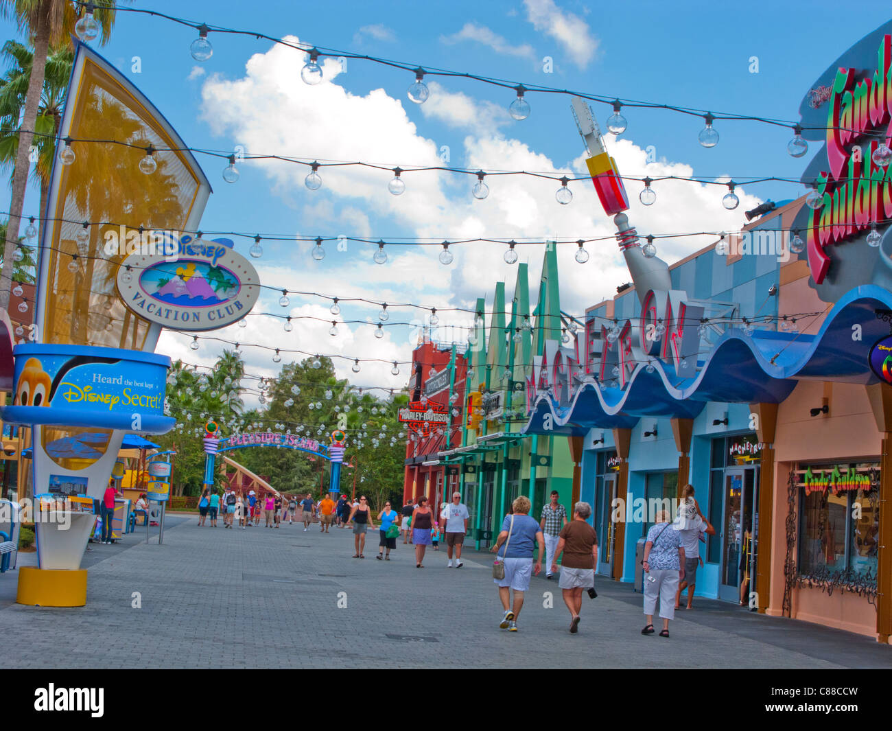 STRAßE IN DER INNENSTADT VON DISNEY ORLANDO FLORIDA Stockfoto