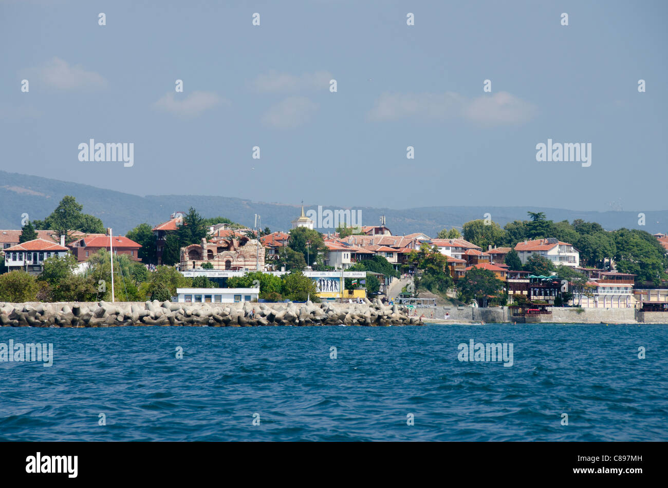 Bulgarien, Nessebar (aka Nessebar oder Nessebar). Schwarzmeer-Küste an der Hafen-Stadt Nessebar. Stockfoto