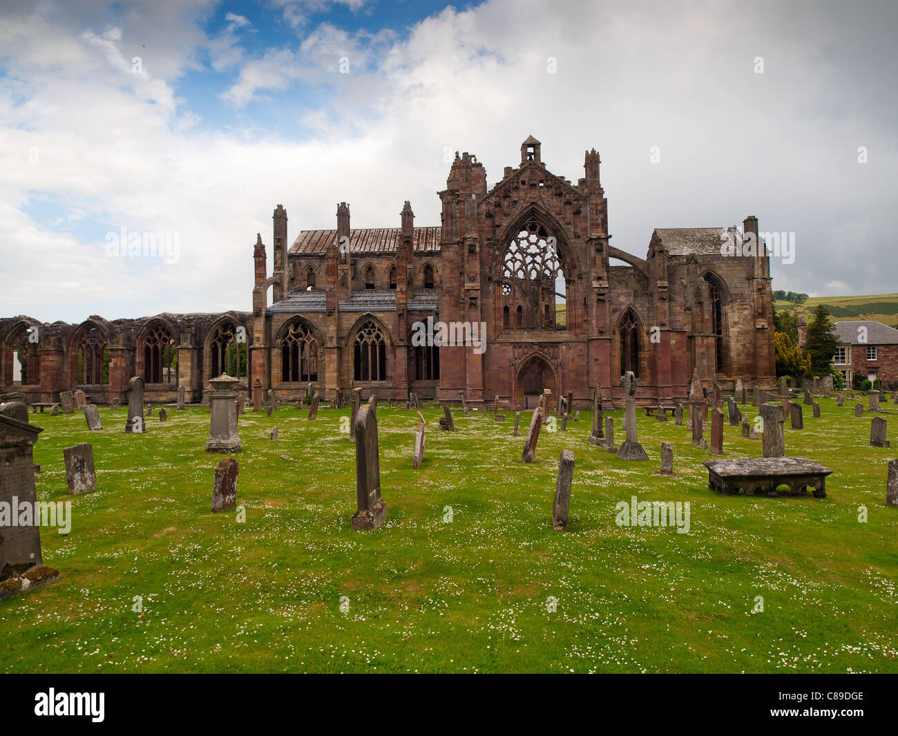 Ruinen der Melrose Abbey von Zisterzienser-Mönche in Scottish Borders 1136 gegründet Stockfoto