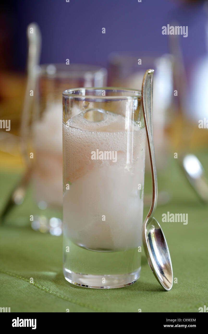 Sorbet mit Champagner Stockfoto