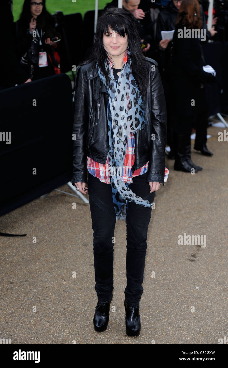 Alison Mosshart 2011 - Bild Copyright Celebrity Spotlight Stockfoto