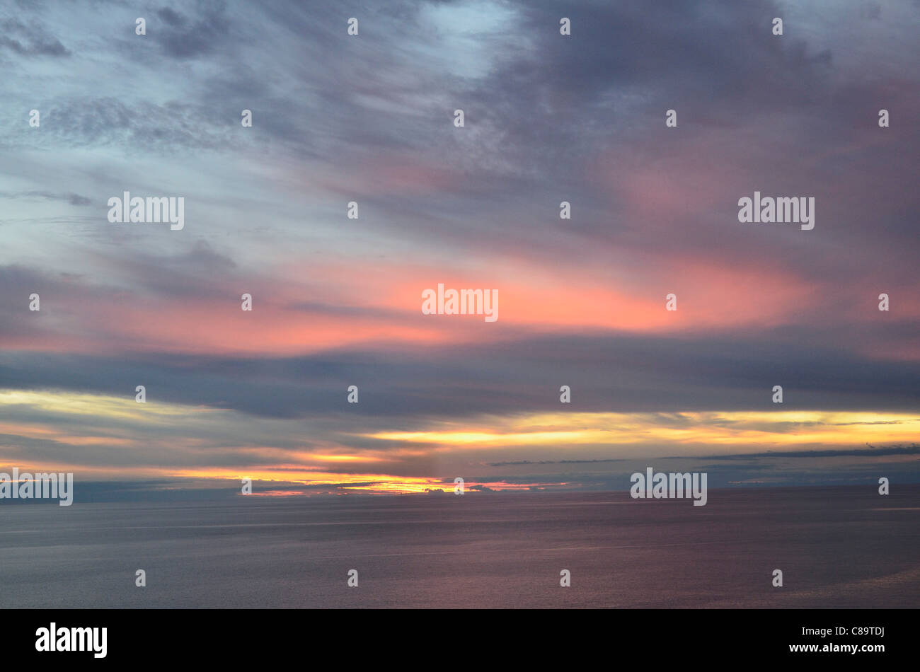 Australien, Tasmanien, West Head, Bass-Straße, Blick auf den Sonnenuntergang über Meer Stockfoto
