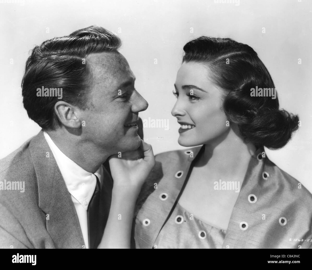 Ziel für Skandal 1952 MGM Film mit Patricia Neal und Van Johnson Stockfoto
