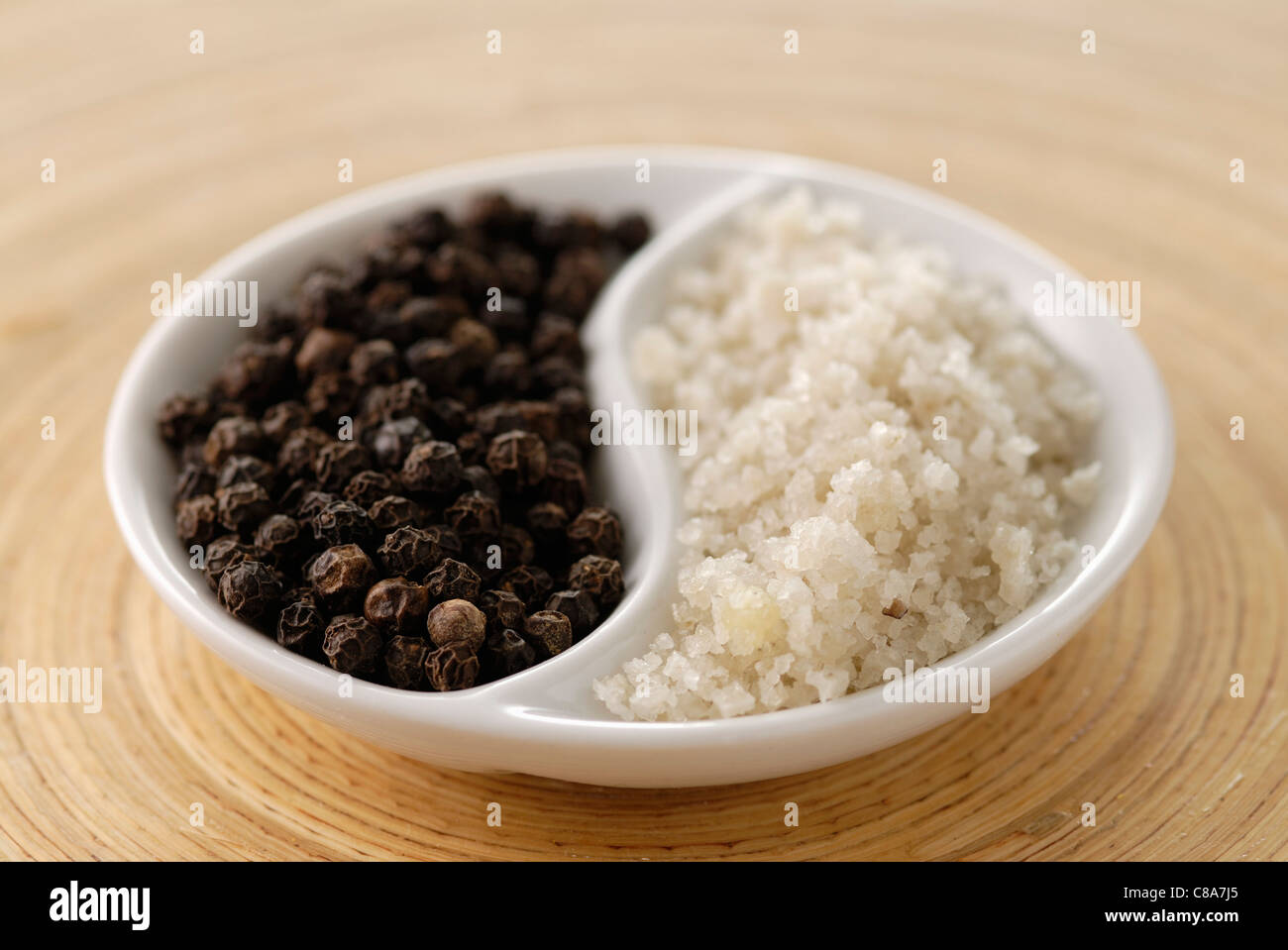 Salz und Pfeffer Yin und yang Stockfoto