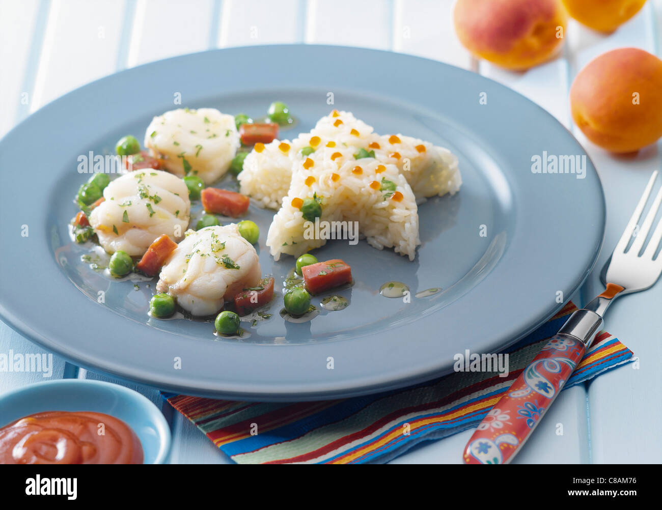 Seeteufel mit Kräutersauce, sternförmige Reis timbale Stockfoto
