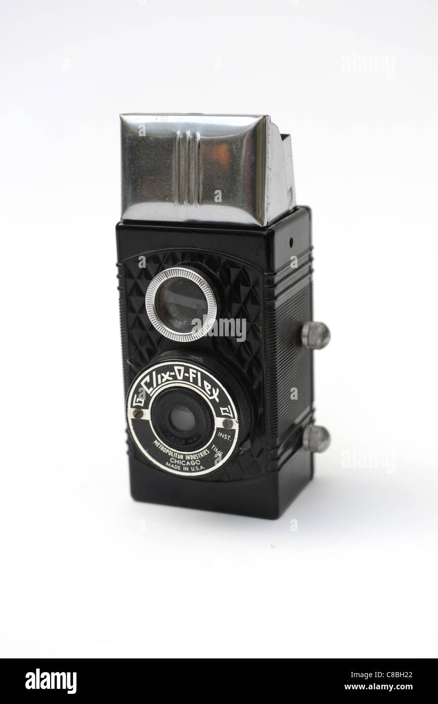 Vintage Foto Film Kamera Antik auf weiß ausgeschnitten. Clix-O-Flex Pseudo TLR Kamera stellte Metropolitan Industries Stockfoto