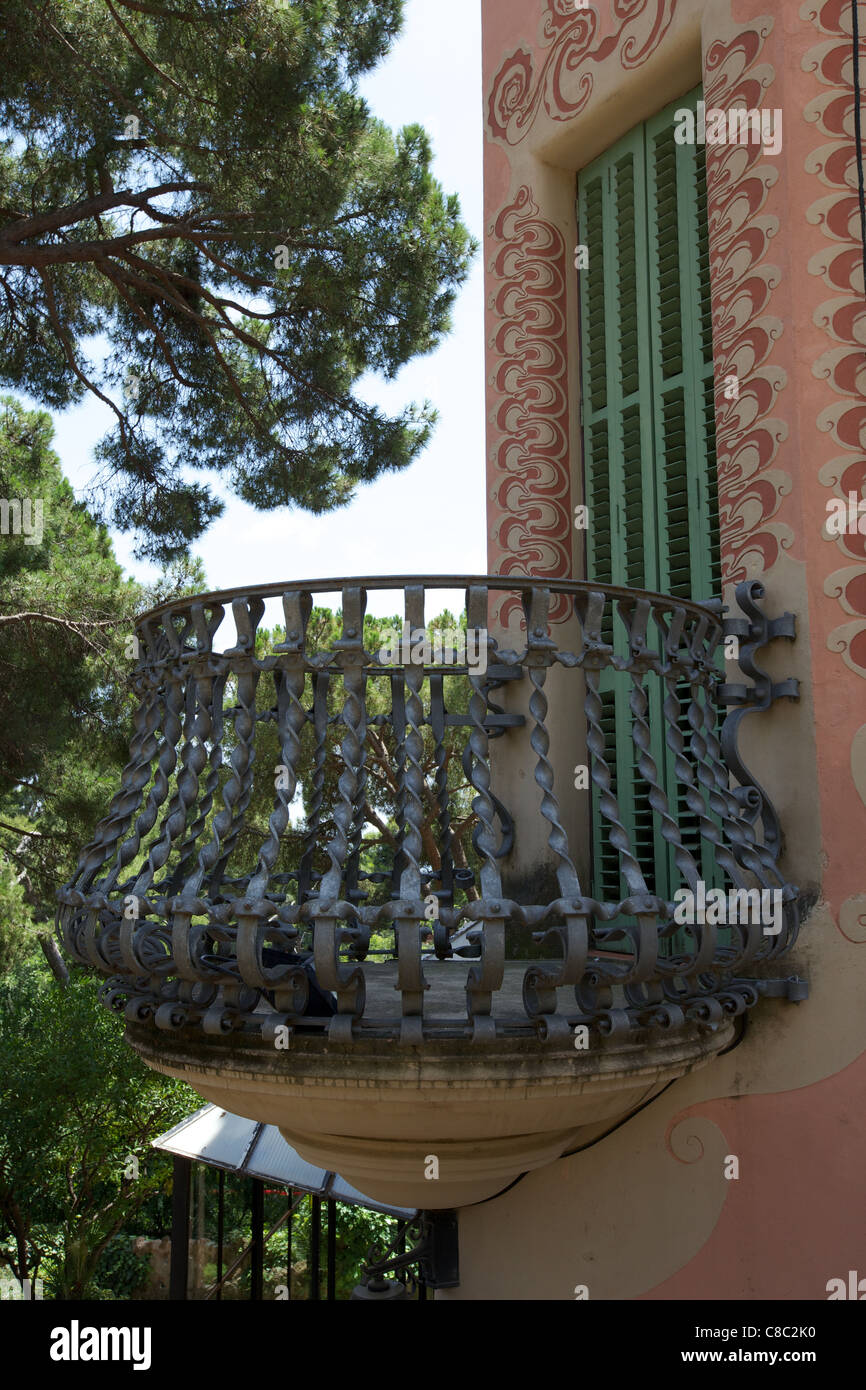 Balkon des Haus am Park Guel, Barcelona, lebte in von Antoni Gaudi Stockfoto
