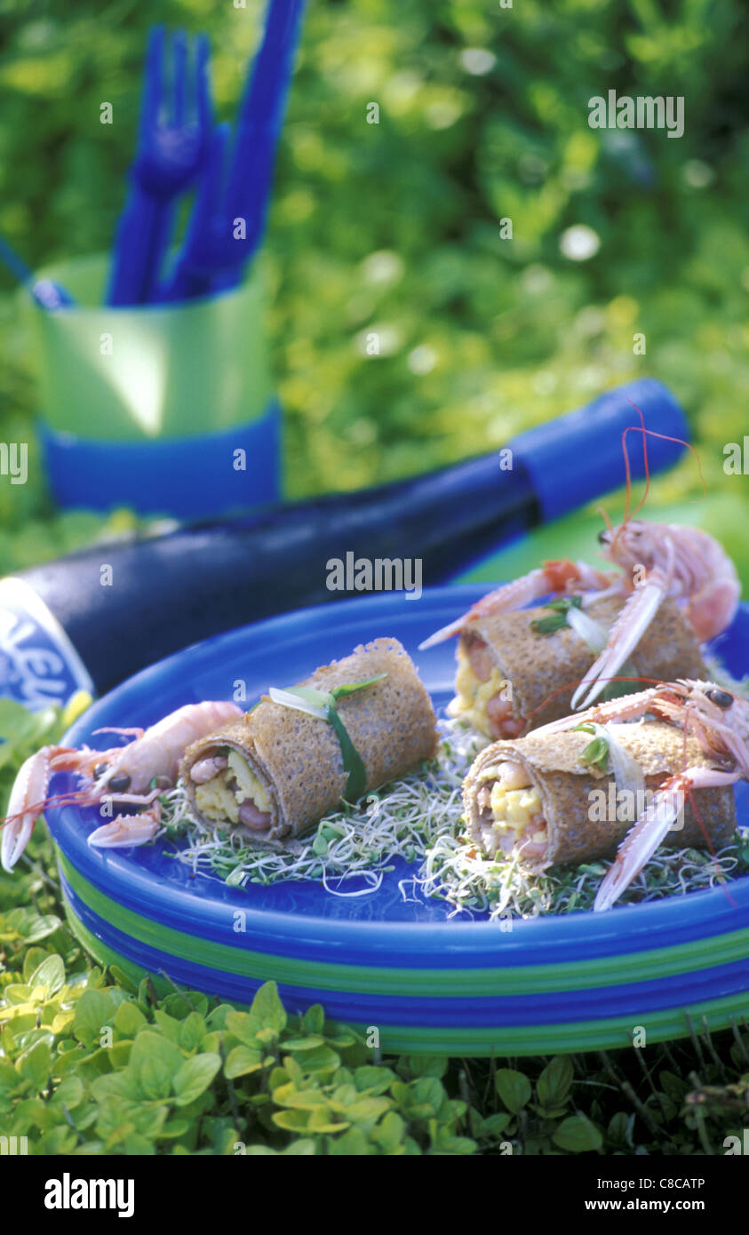 Scrambed Ei und Dublin Bay Garnelen crepes Stockfoto