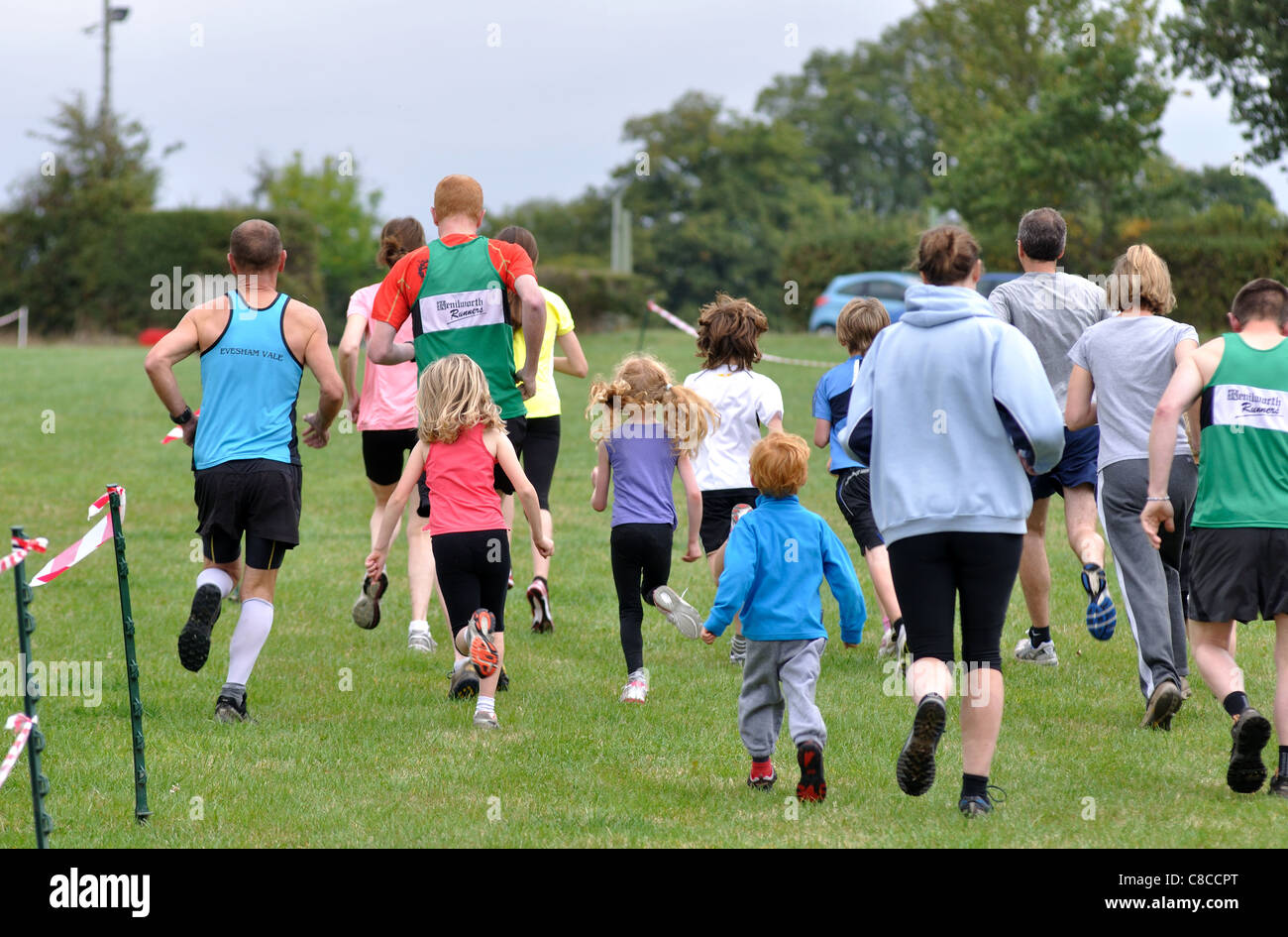 Beginn der Familie Volkslauf Stockfoto