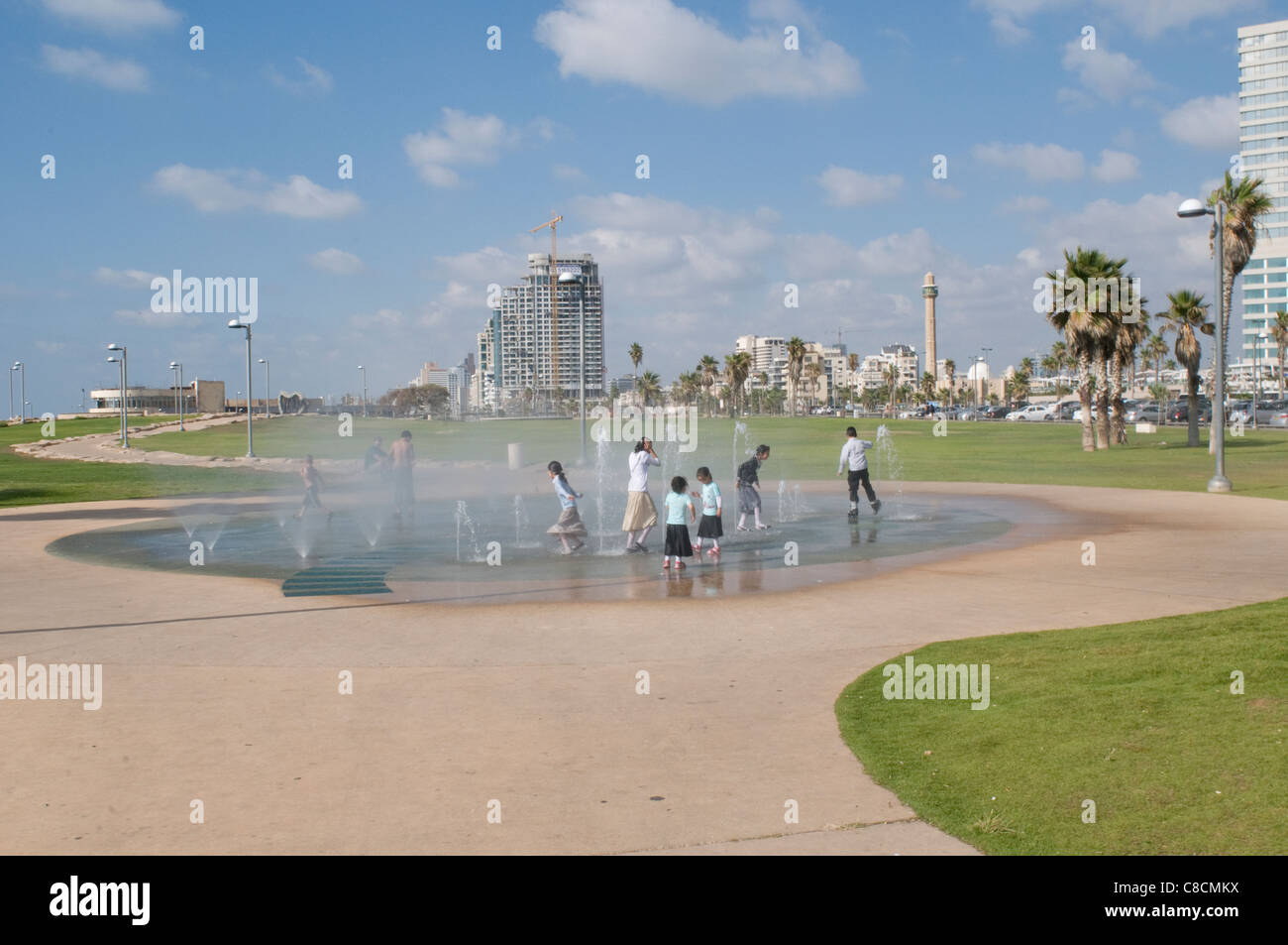 Tel-Aviv Ocean Front-Charles Chlore Park,Israel.Orthodox Juden Stockfoto