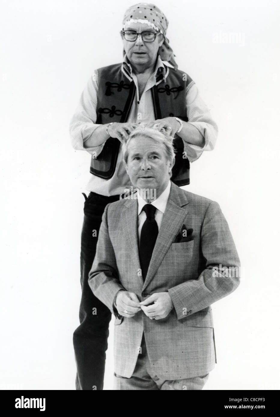 MORECAMBE und WISE UK-Comedy-Duo mit Eric Morecambe und Ernie Wise im Mai 1982 auf dem Thames TV zeigen Stockfoto