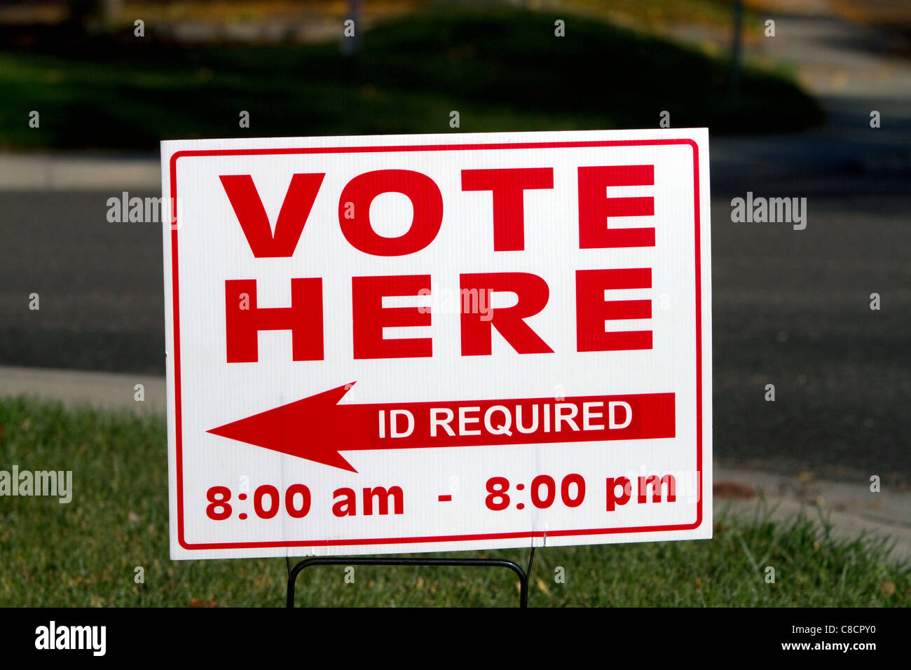 Stimmen Sie hier Zeichen in einem Wahllokal in Boise, Idaho, USA. Stockfoto