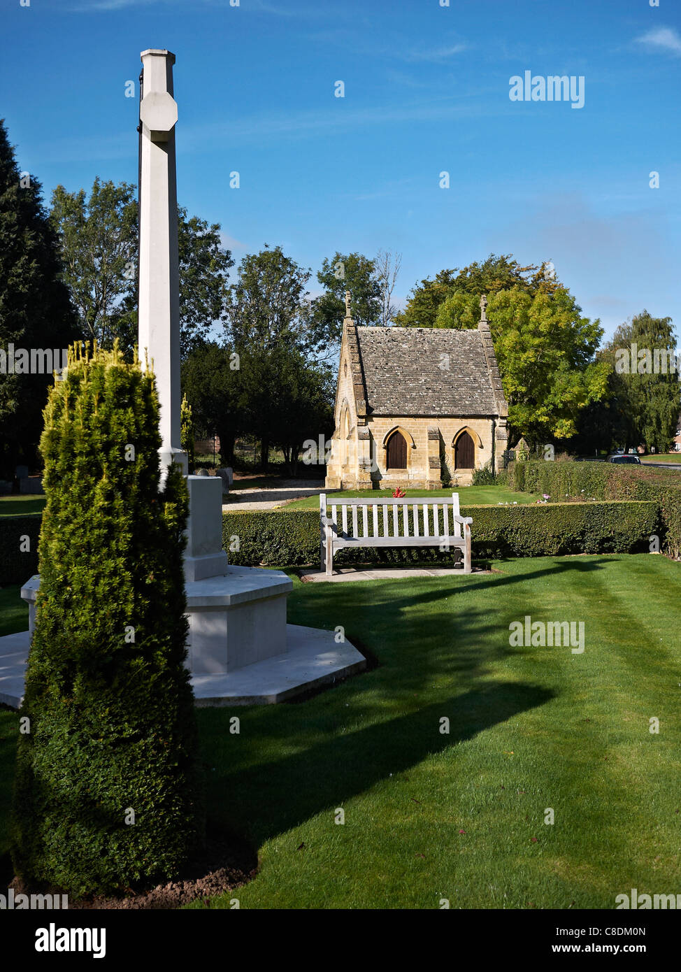 Moreton in Marsh kleine Kirche und Garten. Cotswolds England Stockfoto