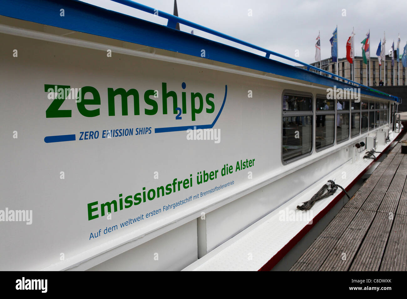 Der FCS Alsterwasser, eine "Null Emissionen" Wasserstoff angetrieben Schiff, die Touren rund um Hamburgs Wasserstraßen bietet. Stockfoto
