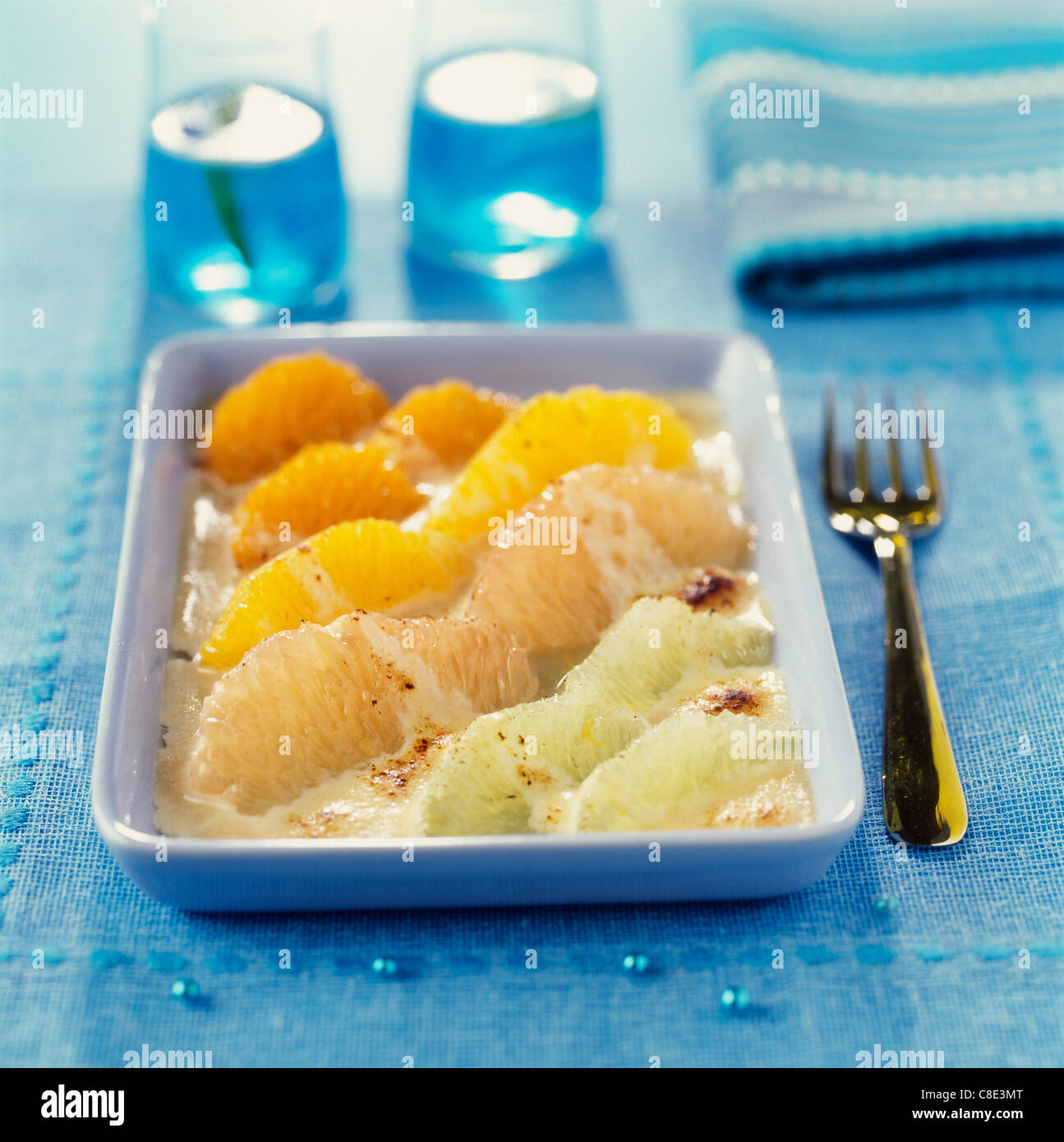 Zitrusfrüchte und Zimt-gratin Stockfoto