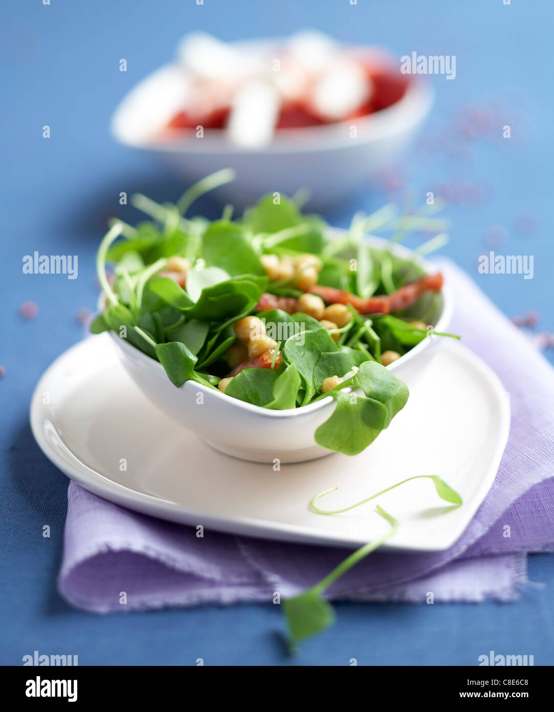 Portulak und Kichererbsen Salat Stockfoto