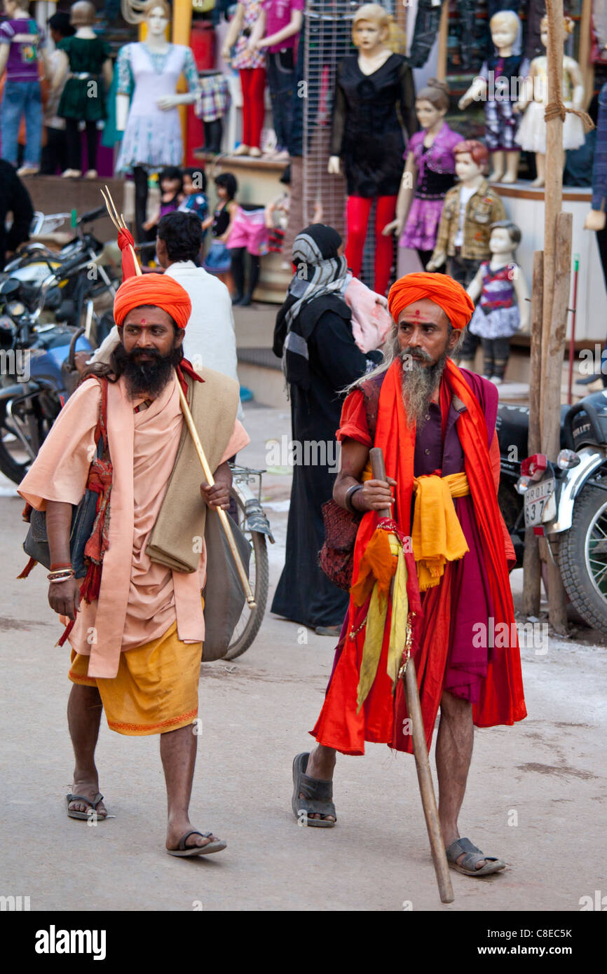 Hindu Sadhu Pilger am Festival der Shivaratri in der Heiligen Stadt Varanasi, Benares, Indien Stockfoto