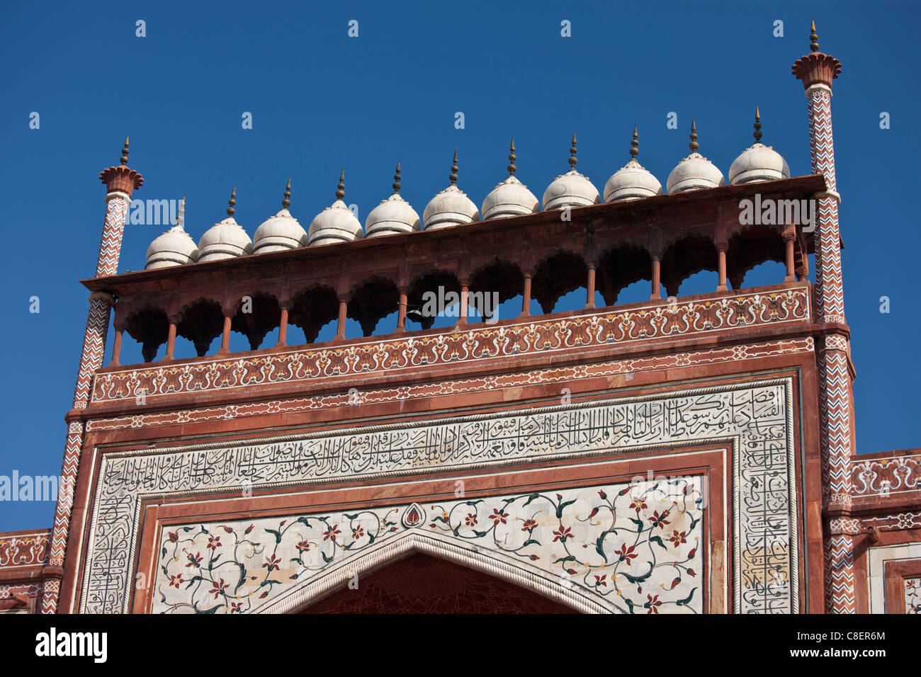 Das große Tor, Darwaza-i Rauza, The Taj Mahal Komplex, südliche Tor Eingang, Uttar Pradesh, Indien Stockfoto