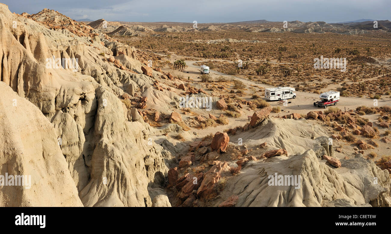 RV, Wohnmobil, Reisen, Urlaub, Campingplatz Red Rock Canyon State Park, Kalifornien, USA, USA, Amerika, Landschaft Stockfoto