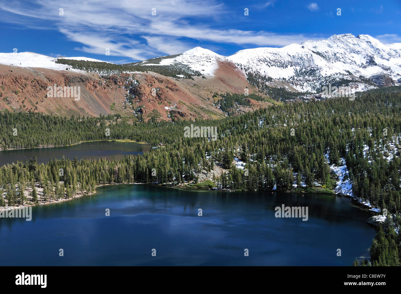 Crystal Lake, See, Berge, Sierra Nevada, Juni Seen Schleife, in der Nähe von Lee Vining, Kalifornien, USA, Amerika, Bäume, Stockfoto