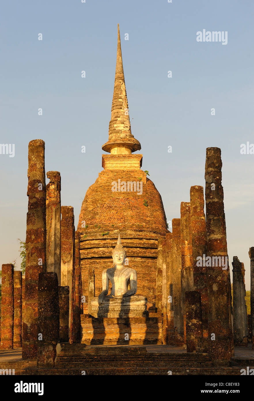 Buddha, Statue, Wat Sa Si, Sukhothai Historical Park, Sukhothai, Thailand, Asien, Stockfoto