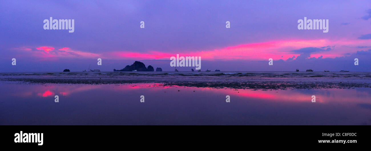 Sonnenuntergang, Sturm, Ao Nang Beach, Krabi, Thailand, Asien, Stockfoto
